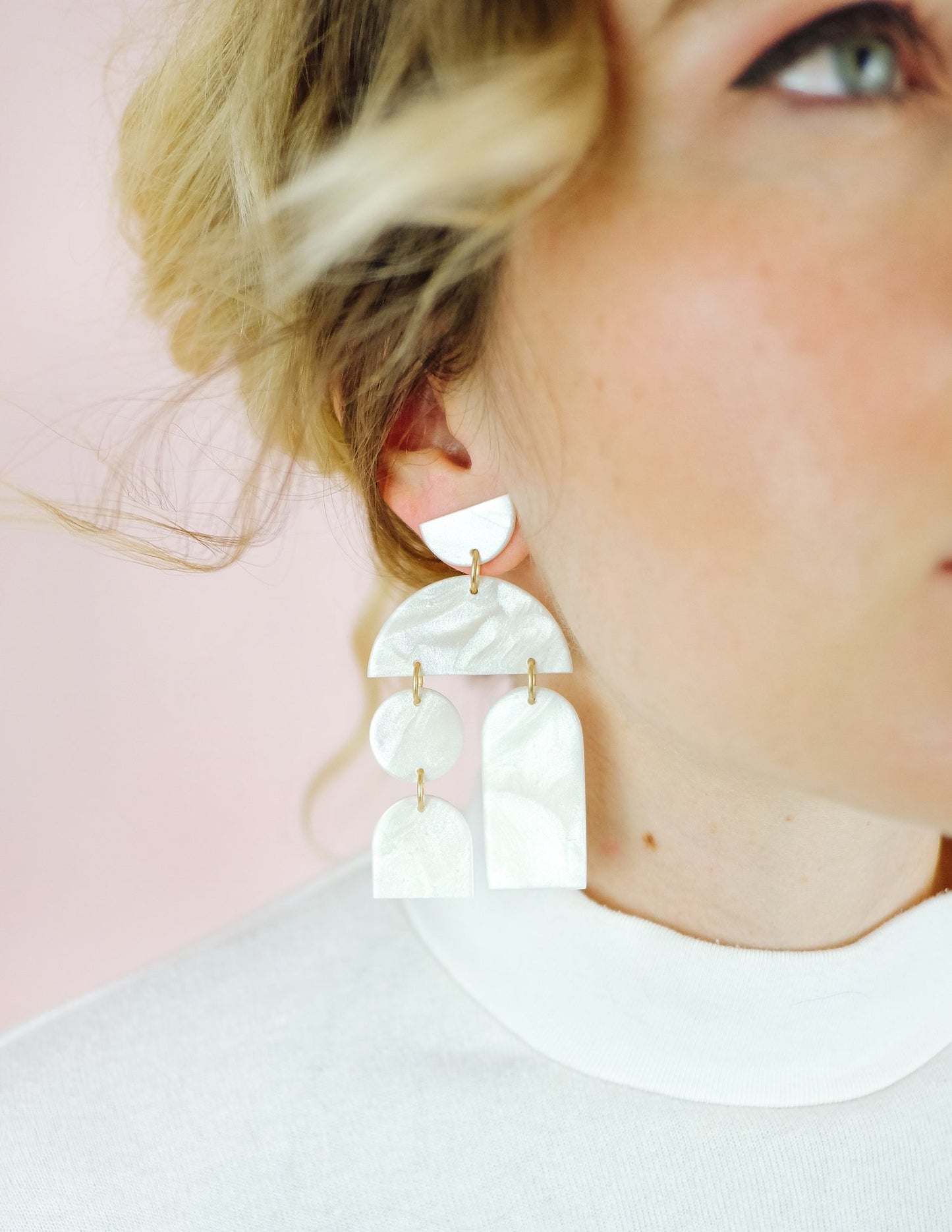 Calliope Earrings In Mother Of Pearl